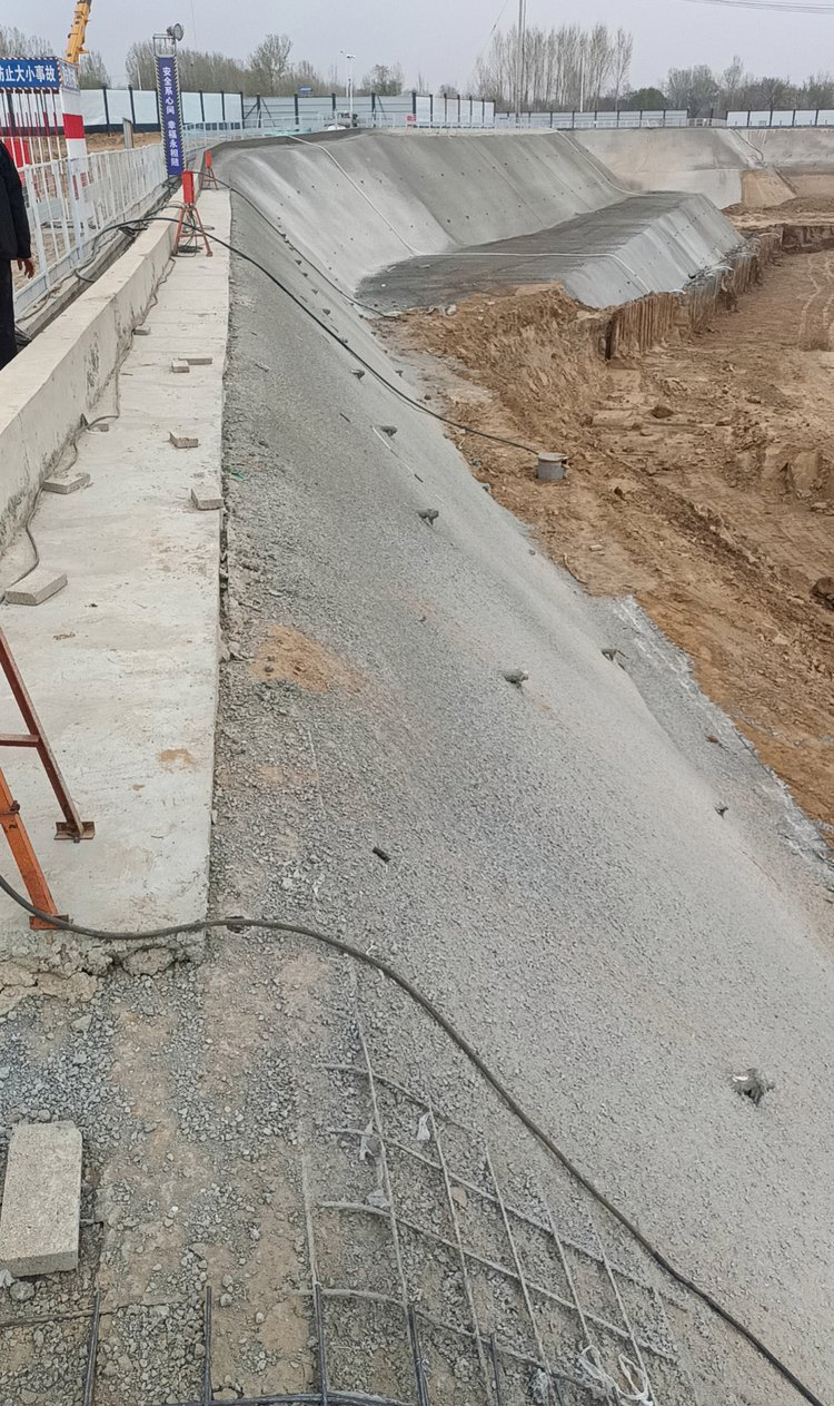 青岛胶南挂网喷浆